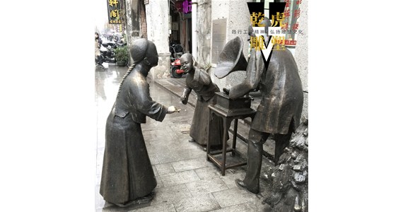 为什么选择装饰人物铜雕  乾虎雕塑