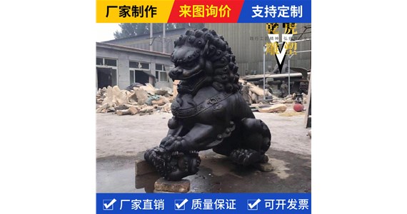 锻铜玻璃钢动物雕塑生产厂家   黑色铸铜门狮雕塑