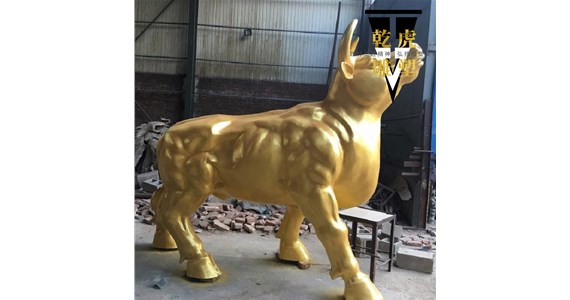 贴金紫铜动物雕塑厂   铸铜拓荒牛雕塑
